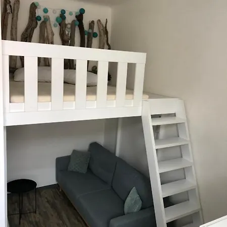 Old Court Palace 게스트하우스 코페르