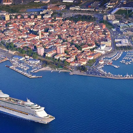 게스트하우스 Old Court Palace *