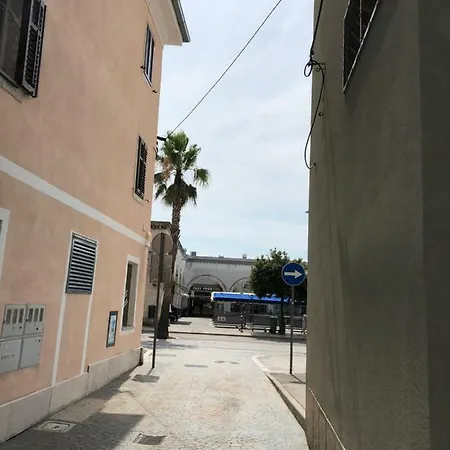 Old Court Palace Guest house Koper