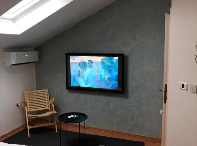 招待所 Old Court Palace *