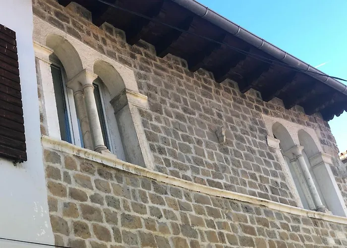 招待所 Old Court Palace *